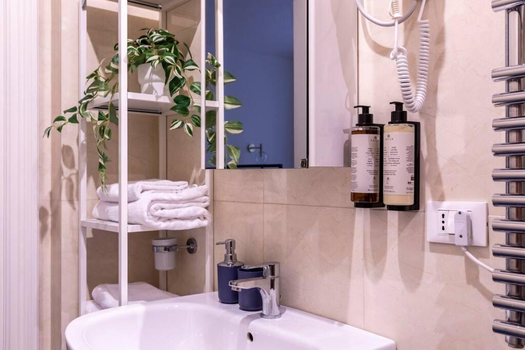 Casa Salandra By Hili Apartment Рим Екстериор снимка